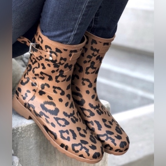 HUNTER Original Leopard Print Refined Short Rain Boot - Picture 2 of 12